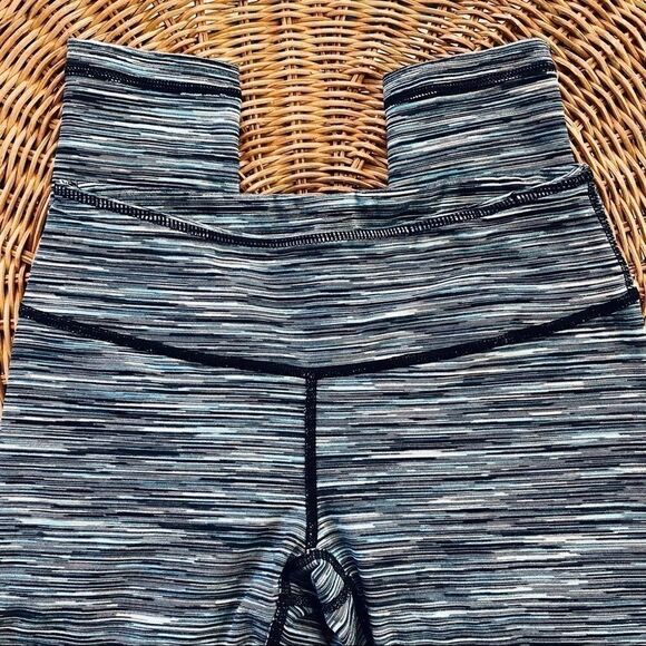 Zella blue striped crop ankle leggings tights XS - Picture 1 of 5